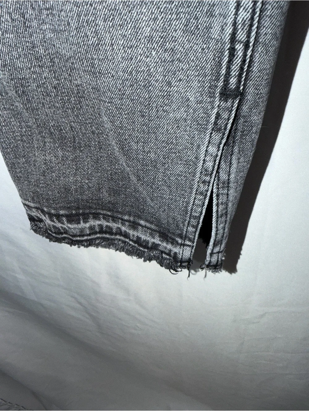 Abercrombie & Fitch Jeans Straight Leg Raw Hem High Rise Faded Charcoal Black 25